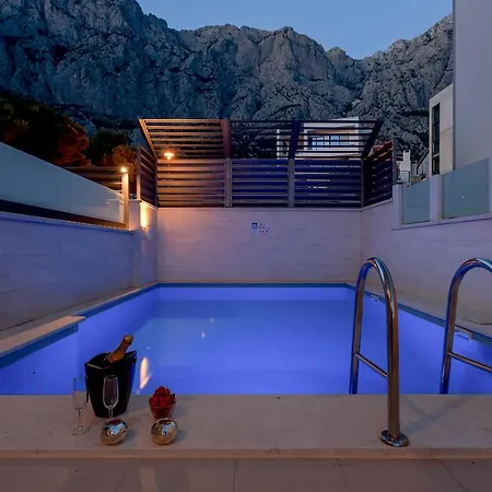 Villa Vesna With Heated Pool Makarska Exterior photo