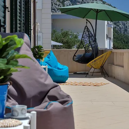 Villa Vesna With Heated Pool Makarska Exterior photo