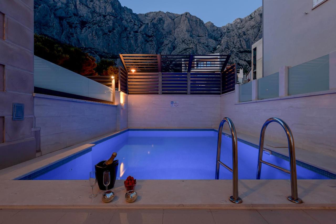 Villa Vesna With Heated Pool *