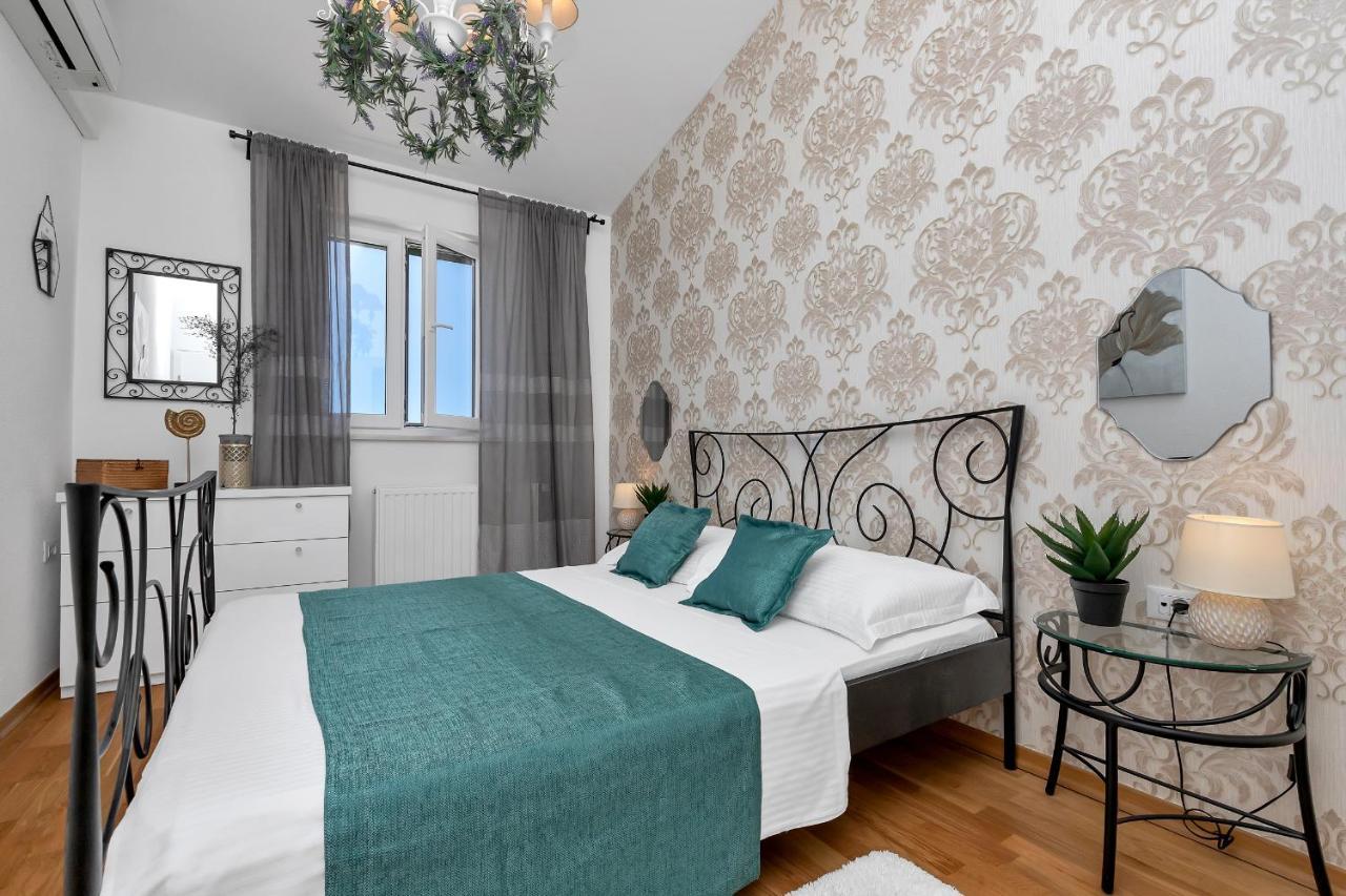 Vesna With Heated Pool Villa Makarska