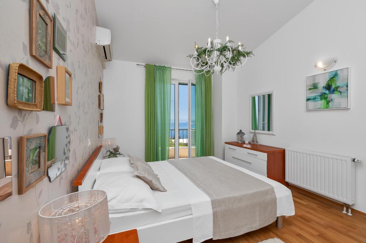 Villa Vesna With Heated Pool Makarska