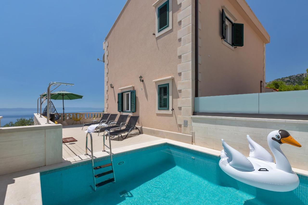 Villa Vesna With Heated Pool *
